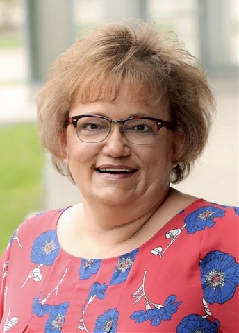 Roxanne Simon