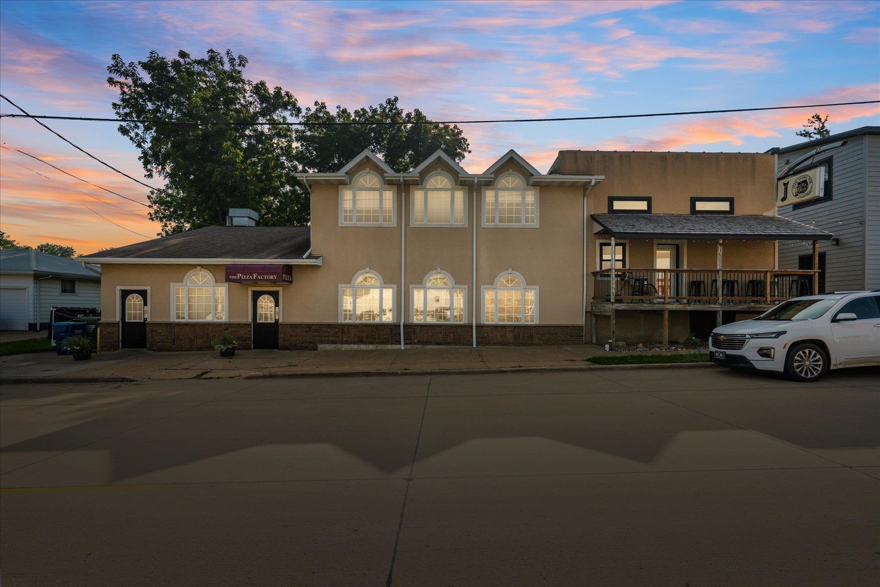 104 N Center Avenue