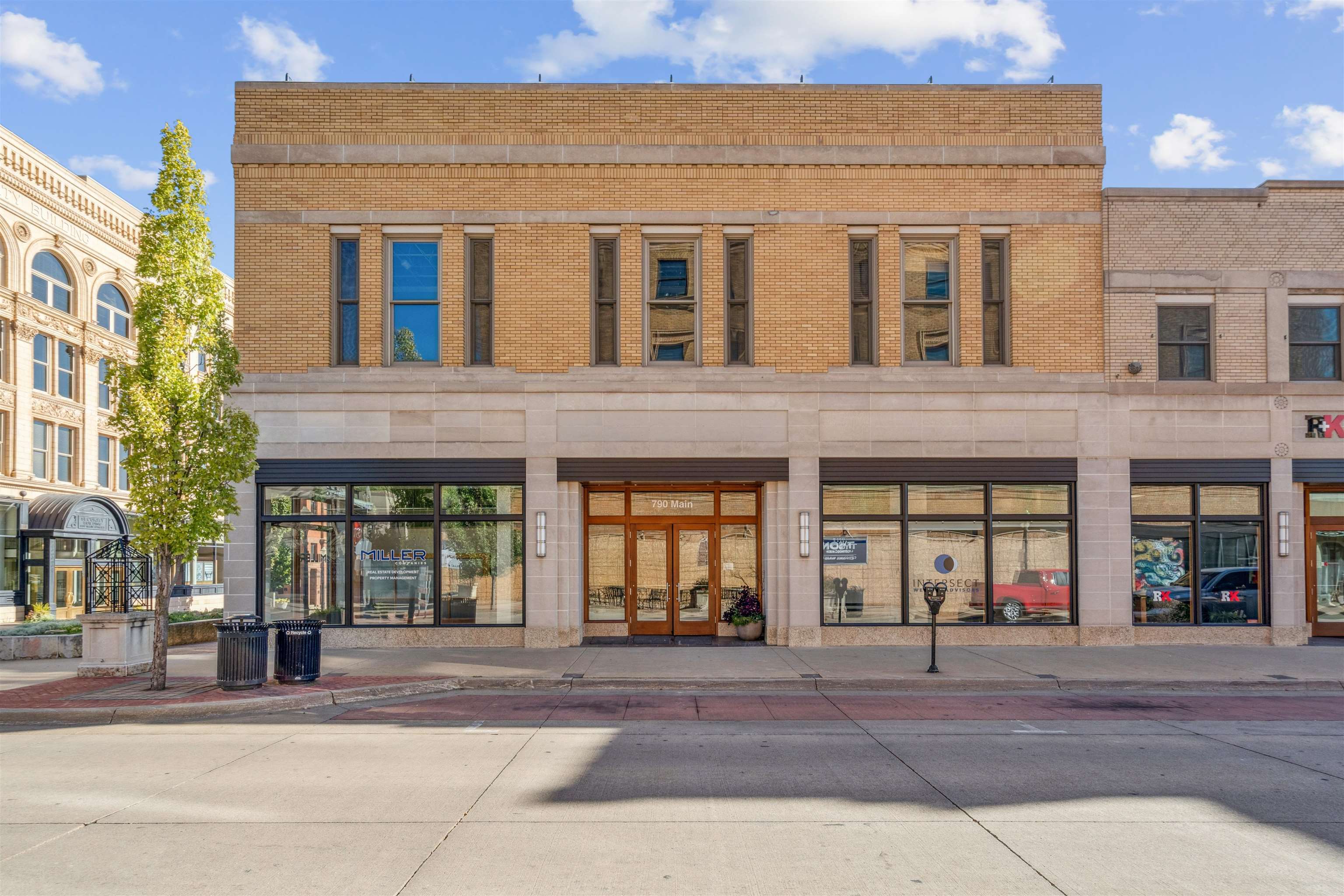 790 Main Street
