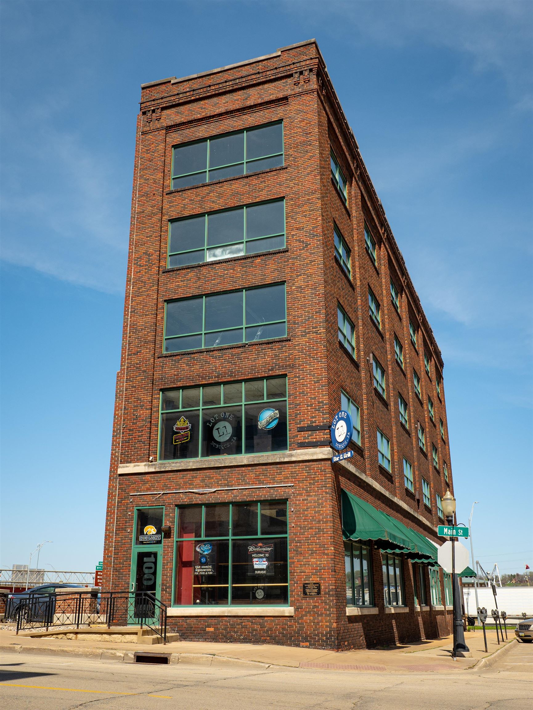 100 Main Street