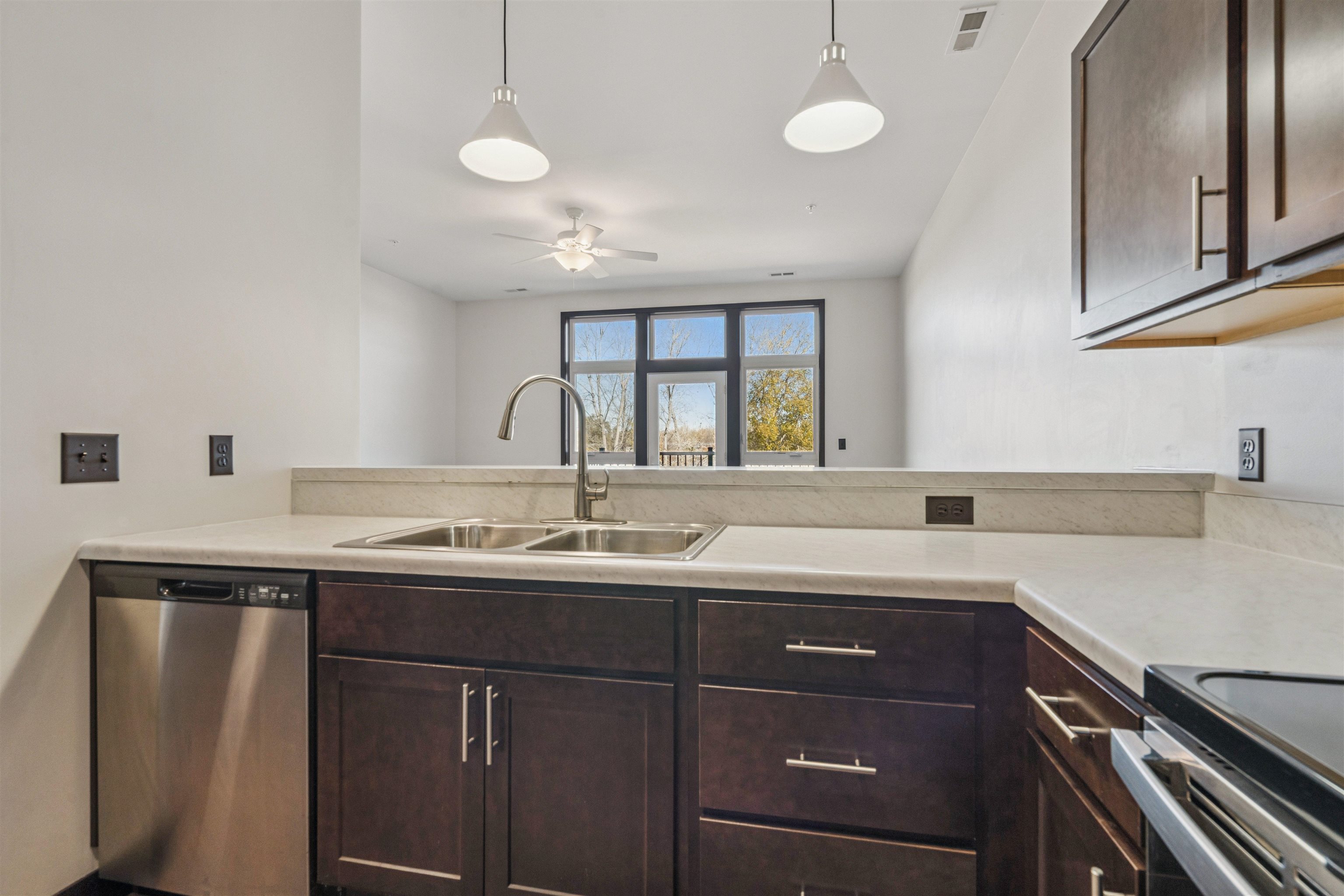 120 Twin Steeples Circle NE #215