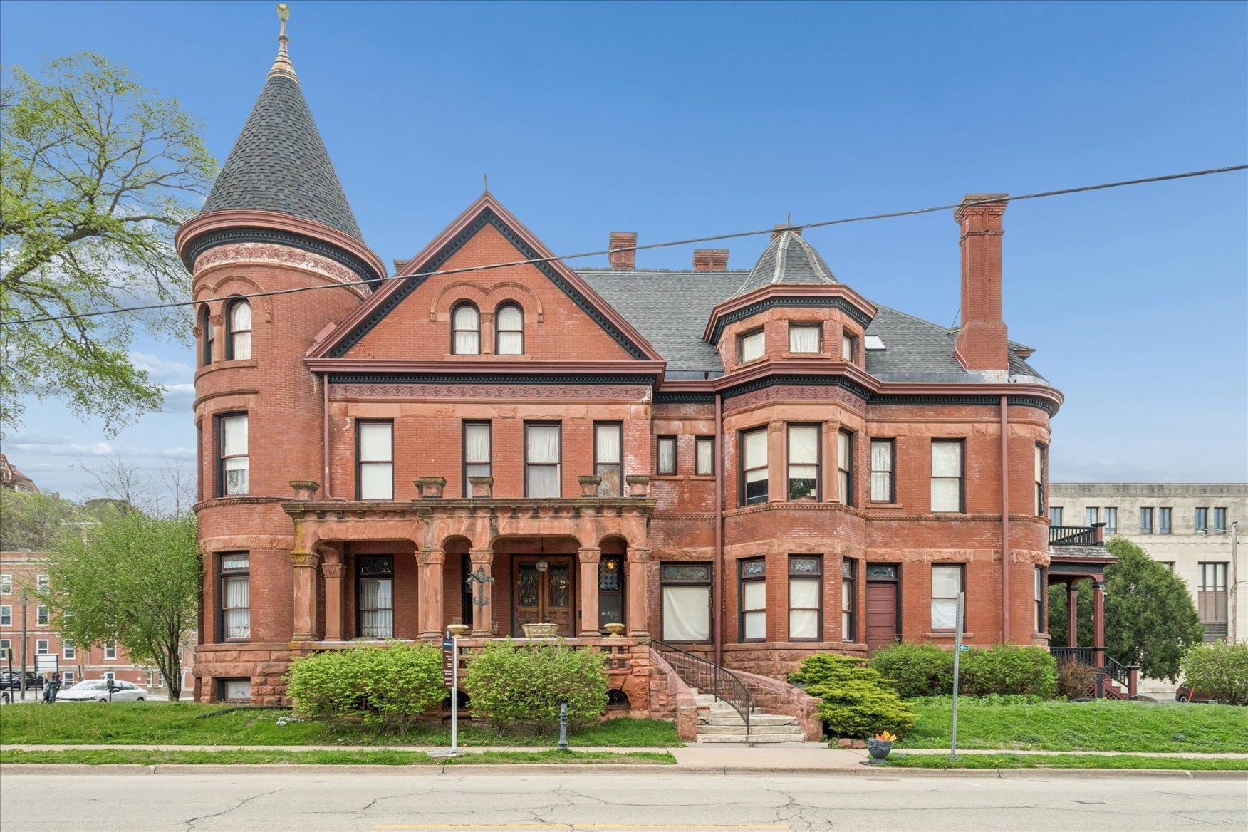 504 Bluff Street