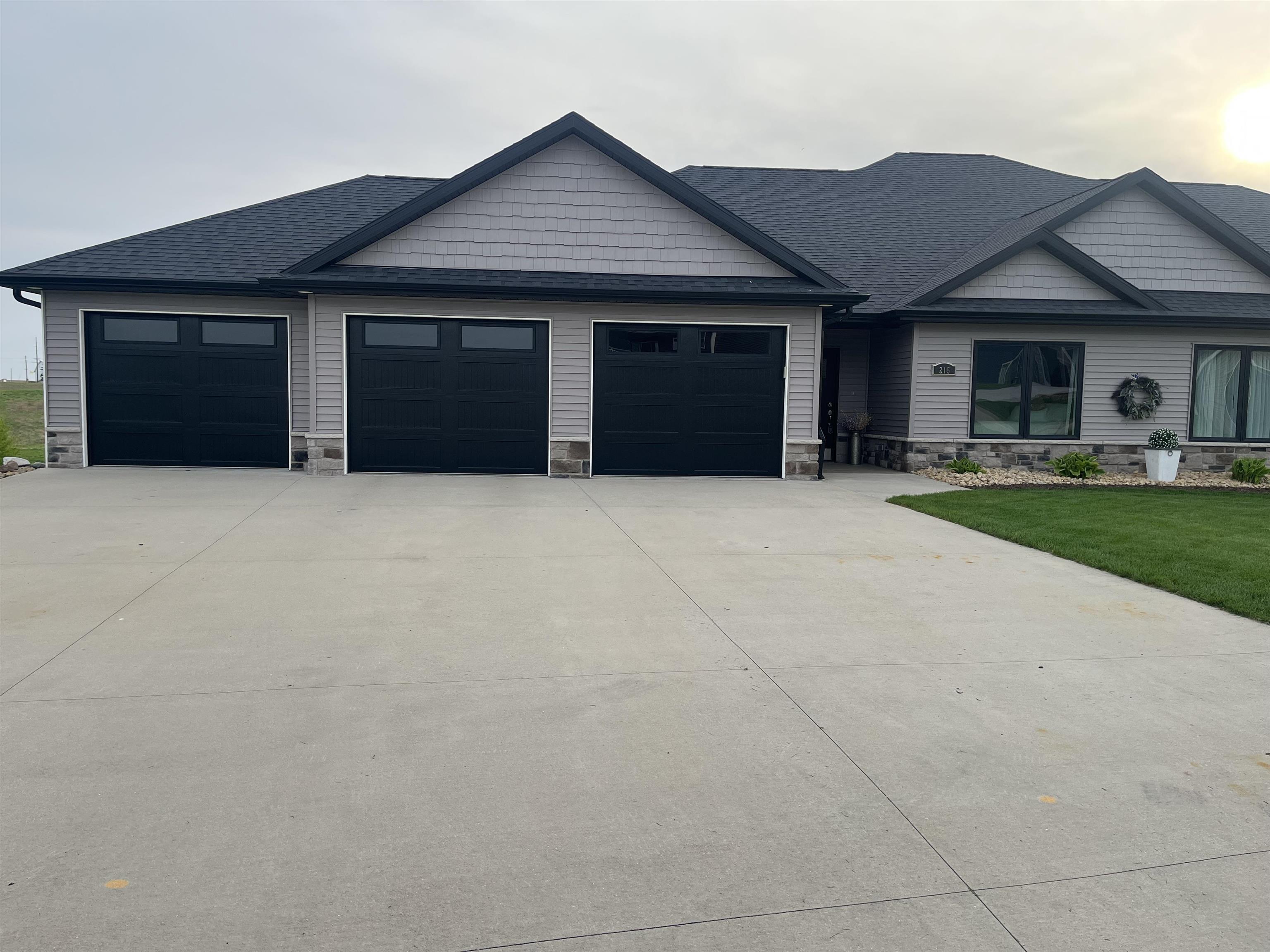 215 Solomia Court
