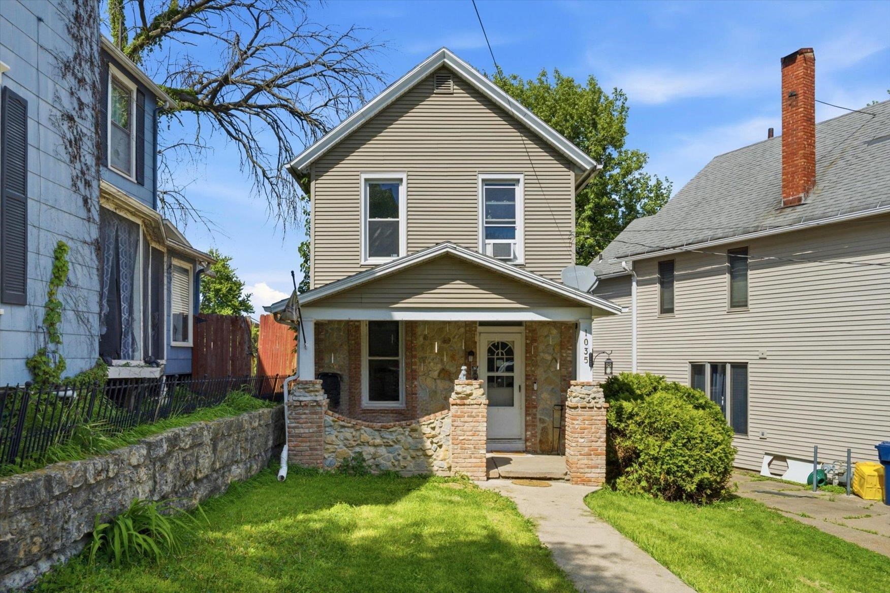 1035 W 5th Street