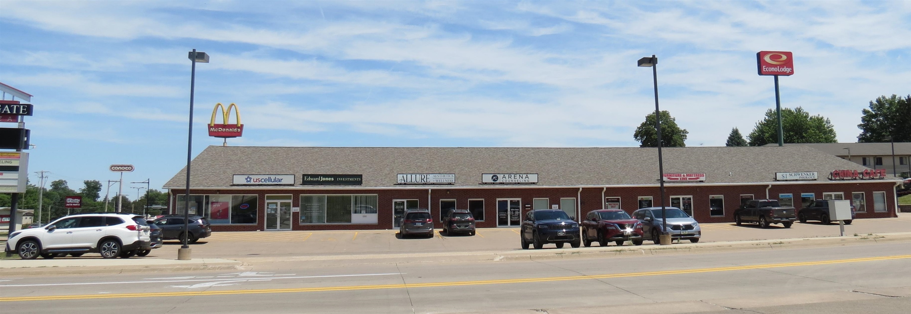 101 W Westgate Plaza