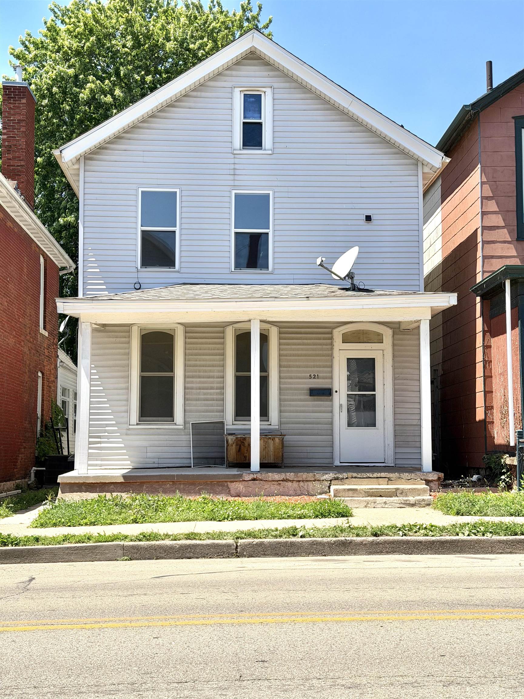 521 Rhomberg Avenue