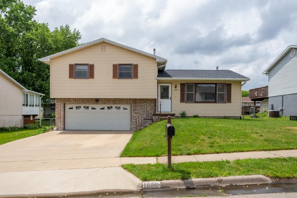 1985 Lagen Street