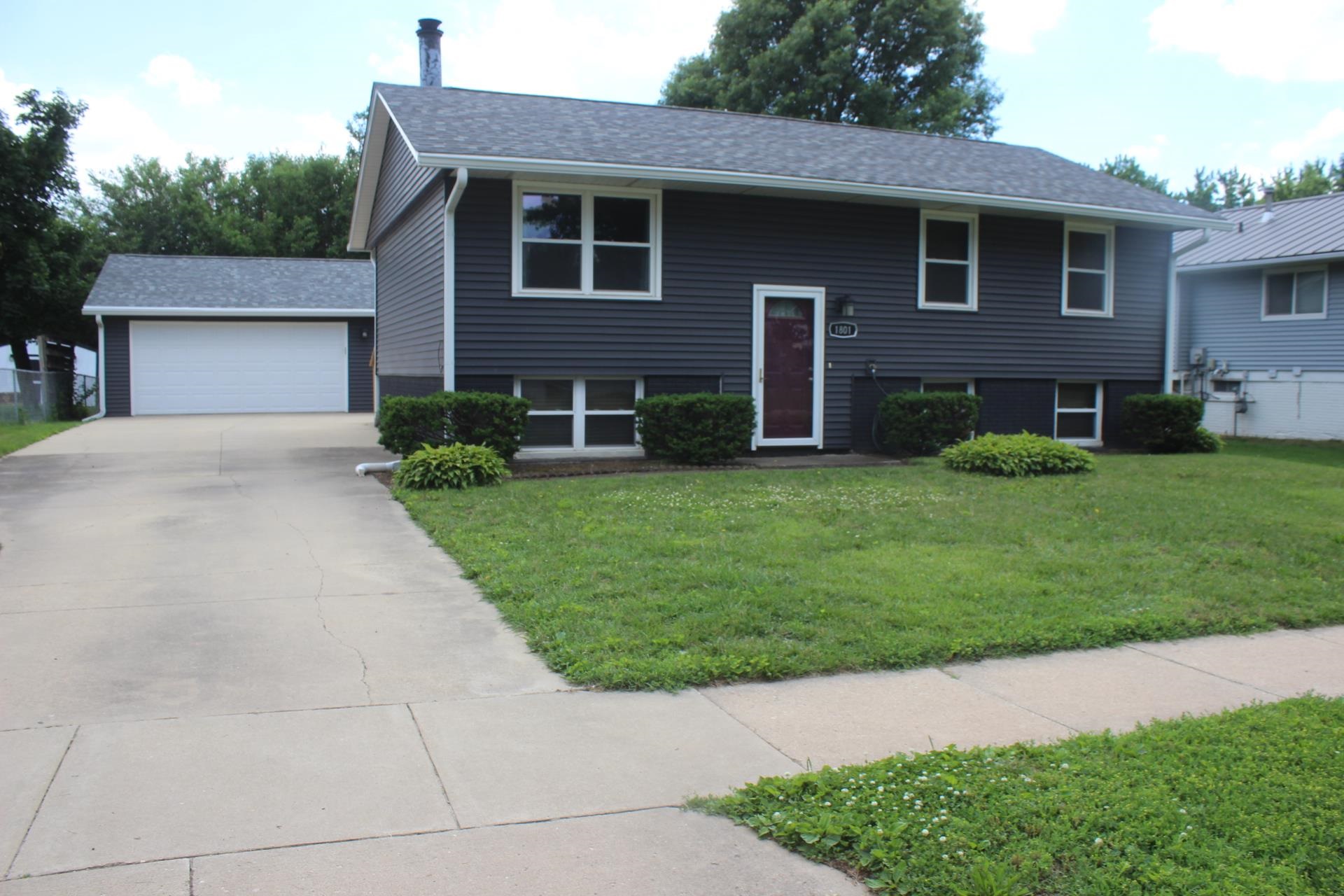 1801 NE Northbrook Drive