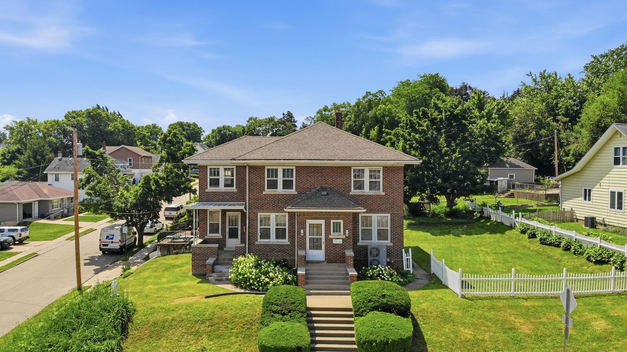 1206 Loras Boulevard