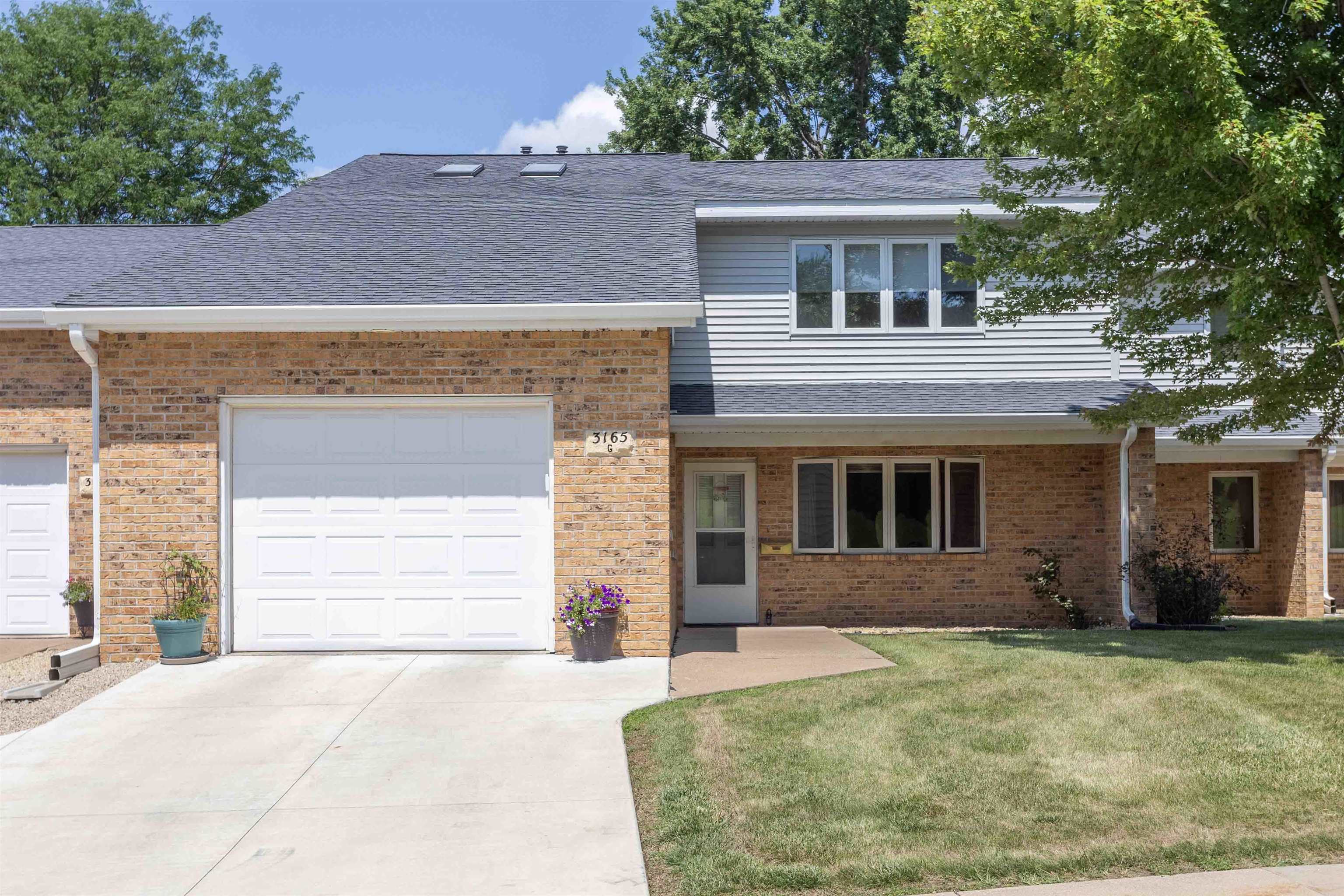 3165 Foothill Court