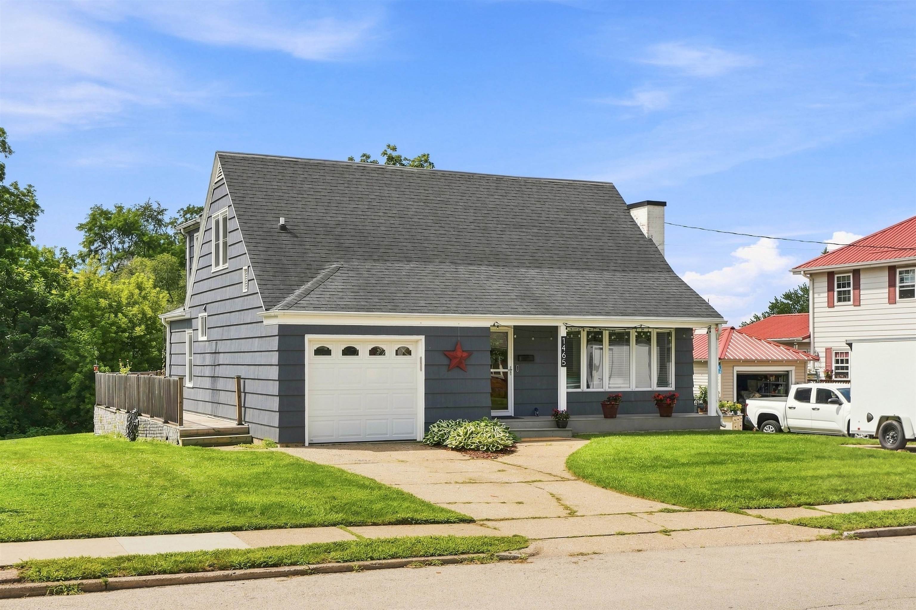 1465 S Grandview Avenue
